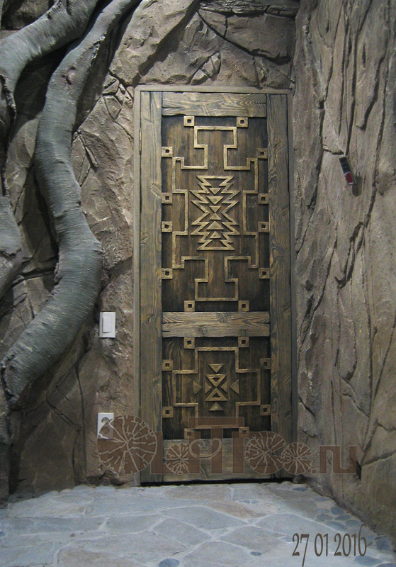 деревянная дверь в стиле майя