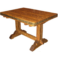 стол деревянный с декором